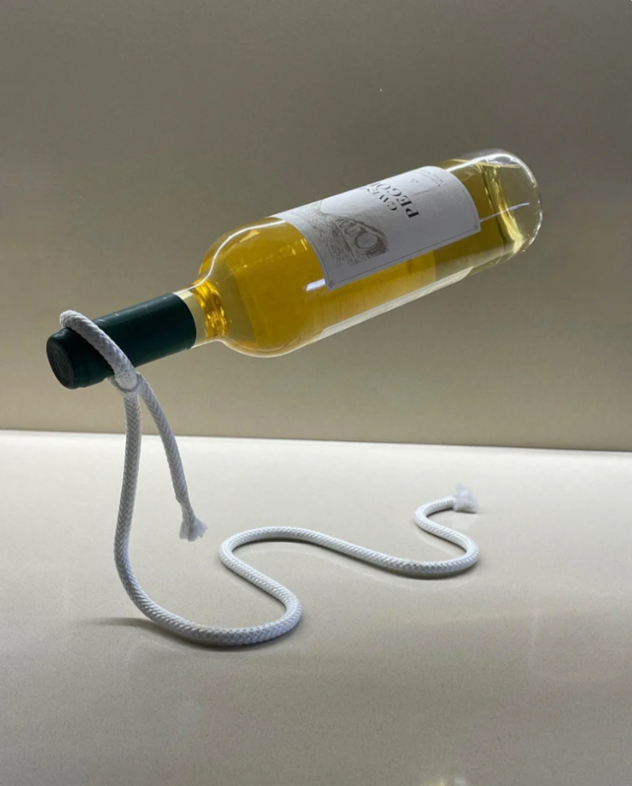 The Vineyard Knot Bottle Holder